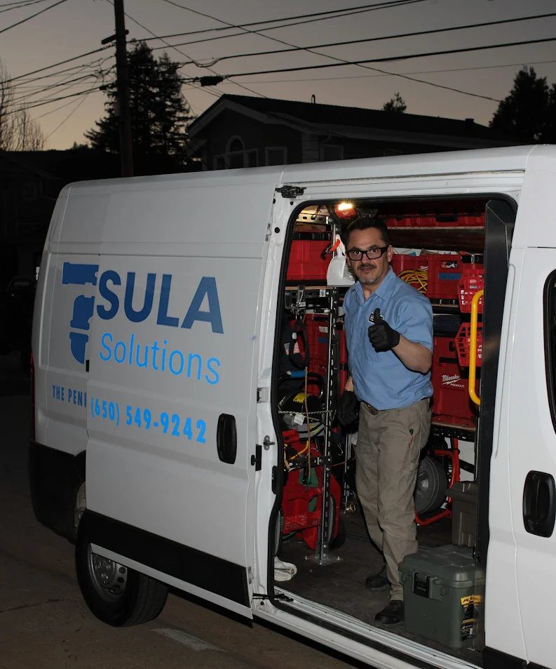 Peninsula Plumbing Solutions technician on the job